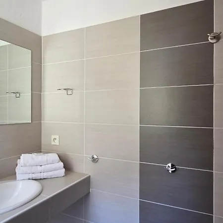Dolce & D3 Vue Et Piscine * Propriano (Corsica)