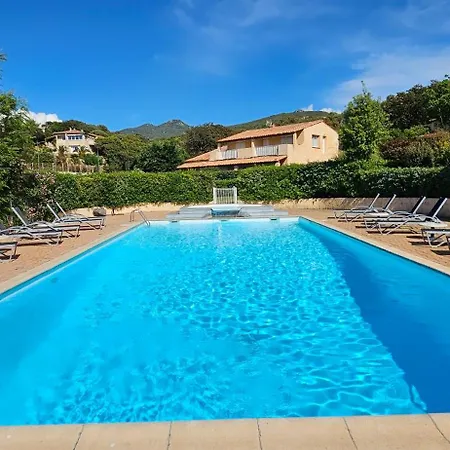 Dolce & D3 Vue Et Piscine *